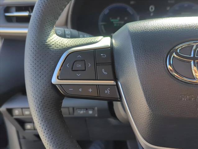 Used 2026 Toyota Sienna Platinum AWD/4WD image 13