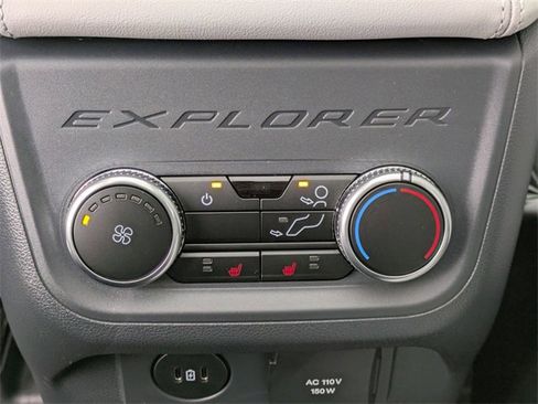 New 2026 Ford Explorer Platinum w/ LUX Leather Package image 30