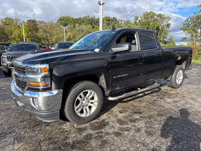 Used 2018 Chevrolet Silverado 1500 LT w/ All Star Edition RWD image 3