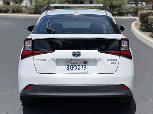 Used 2022 Toyota Prius XLE FWD image 11