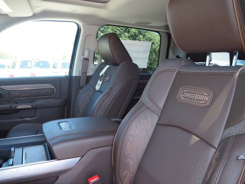 New 2025 RAM 3500 Longhorn image 13