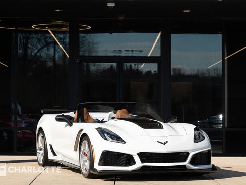 Used 2019 Chevrolet Corvette ZR1 image 1