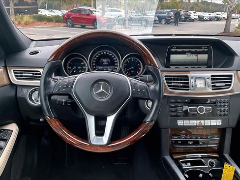 Used 2014 Mercedes-Benz E 350 Sedan image 5