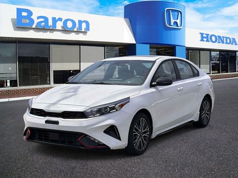 Used 2024 Kia Forte GT-Line w/ GT-Line Premium Package FWD image 2