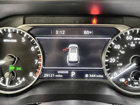 Used 2025 Nissan Pathfinder SL FWD image 18