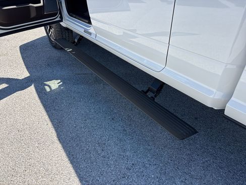 New 2026 RAM 2500 Limited AWD/4WD image 10