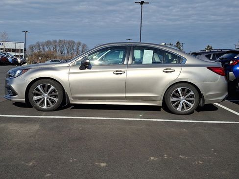 Used 2019 Subaru Legacy 2.5i Limited w/ Popular Package #2A image 4