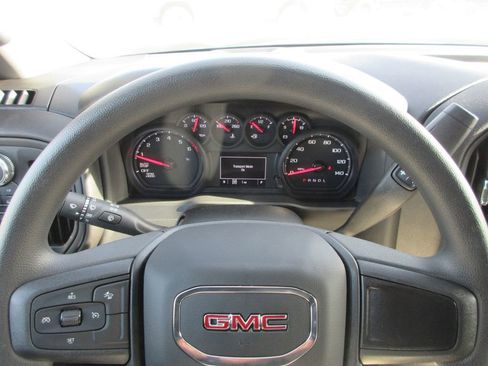 New 2026 GMC Sierra 1500 Pro image 16