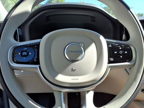 New 2026 Volvo XC60 B5 Ultra w/ Protection Package Premier AWD/4WD image 22