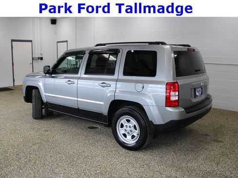 Used 2017 Jeep Patriot Sport w/ Power Value Group image 2