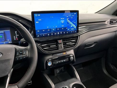 Used 2024 Ford Escape ST-Line w/ Tech Pack #1 FWD image 5