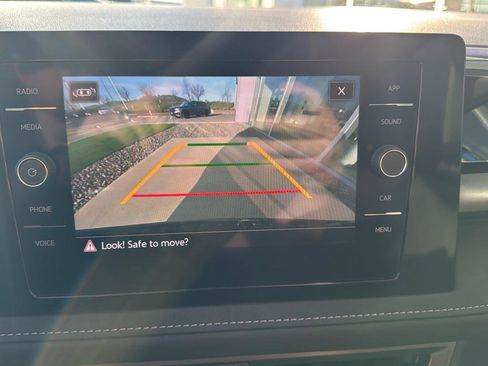 New 2025 Volkswagen Taos SE image 14