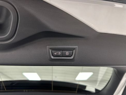 Used 2026 BMW X5 xDrive40i AWD/4WD image 9