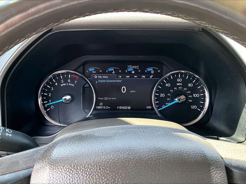 Used 2019 Ford Expedition Limited w/ Equipment Group 301A image 23