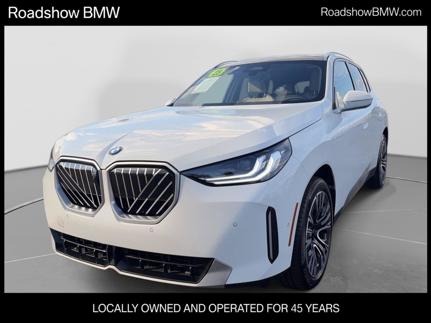 Used 2025 BMW X3 xDrive30i w/ Premium Package AWD/4WD image 1