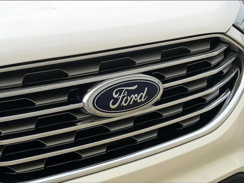 Used 2019 Ford Edge SEL w/ Equipment Group 201A AWD/4WD image 29