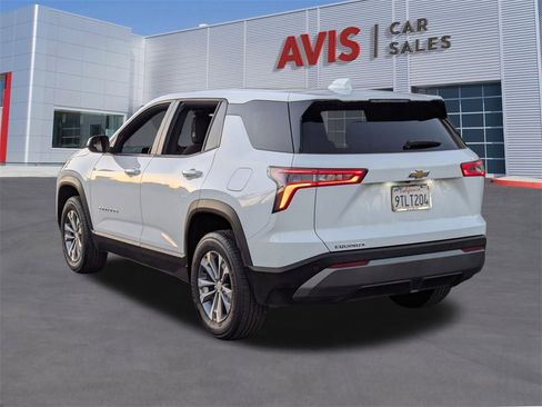 Used 2025 Chevrolet Equinox LT image 9