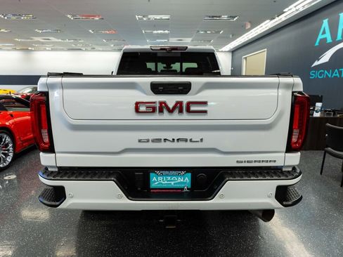 Used 2020 GMC Sierra 2500 Denali w/ Denali Ultimate Package image 7