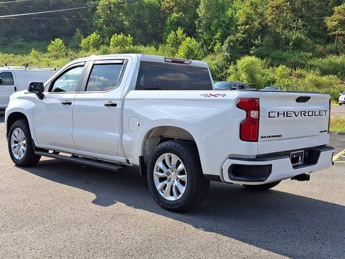 Used 2020 Chevrolet Silverado 1500 Custom w/ Custom Value Package image 5