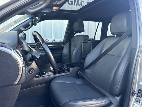 Used 2022 Lexus GX 460 Premium image 18
