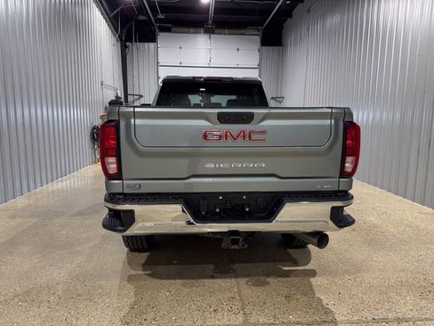 Used 2024 GMC Sierra 2500 SLE image 4