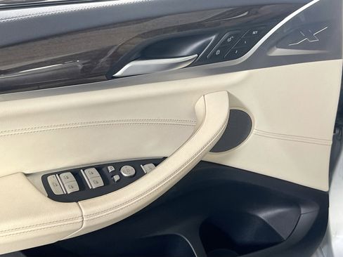 Used 2021 BMW X3 M40i w/ Premium Package image 18