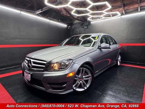 Used 2013 Mercedes-Benz C 250 Sedan image 2