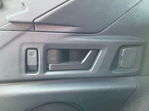 Certified 2022 Subaru Outback Limited image 30