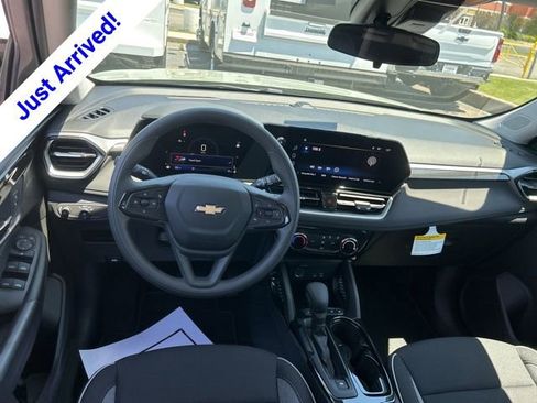 New 2026 Chevrolet TrailBlazer LT FWD image 25