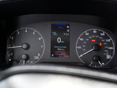 Used 2025 Toyota Corolla LE FWD image 36