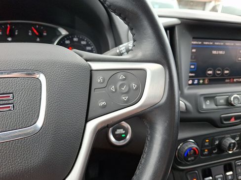 Used 2020 GMC Terrain SLE w/ Driver Convenience Package FWD image 19