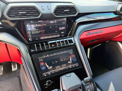 Used 2024 Lamborghini Urus S image 31