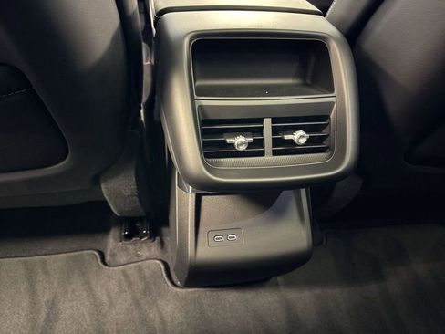 New 2025 Cadillac Lyriq Luxury image 26