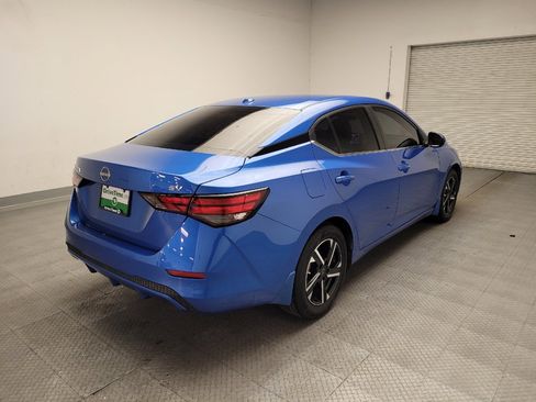 Used 2024 Nissan Sentra SV FWD image 9