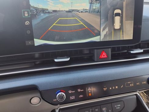 New 2026 Kia Carnival SX FWD image 22