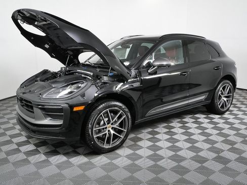 New 2026 Porsche Macan Turbo image 33