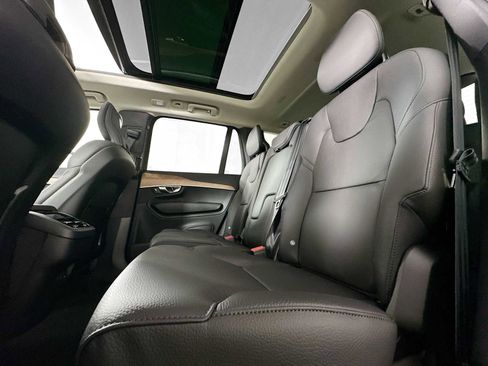 Used 2025 Volvo XC90 B6 Plus w/ Protection Package Premier image 20