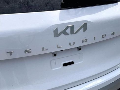Used 2023 Kia Telluride S AWD/4WD image 8