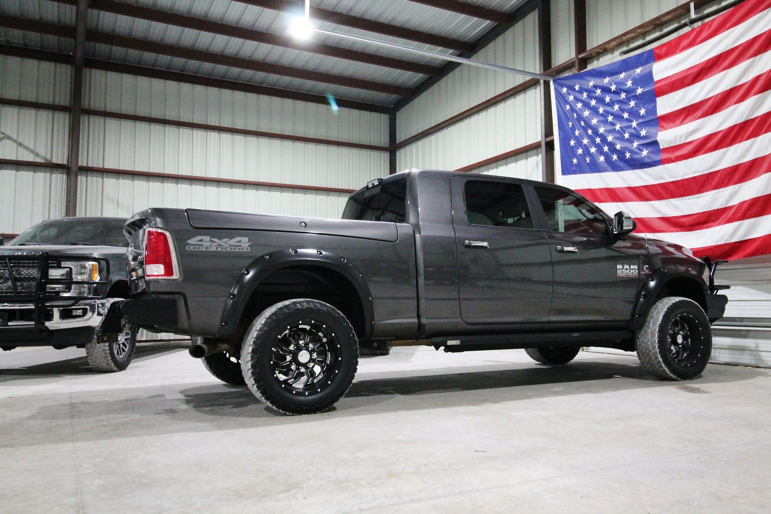 Used 2018 RAM 2500 Laramie w/ Off Road Package AWD/4WD image 13