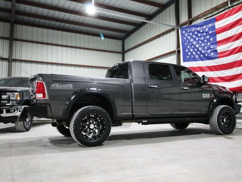 Used 2018 RAM 2500 Laramie w/ Off Road Package AWD/4WD image 13