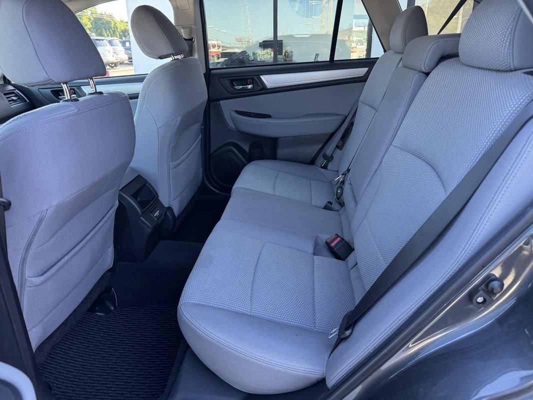 Used 2018 Subaru Outback 2.5i Premium AWD/4WD image 11