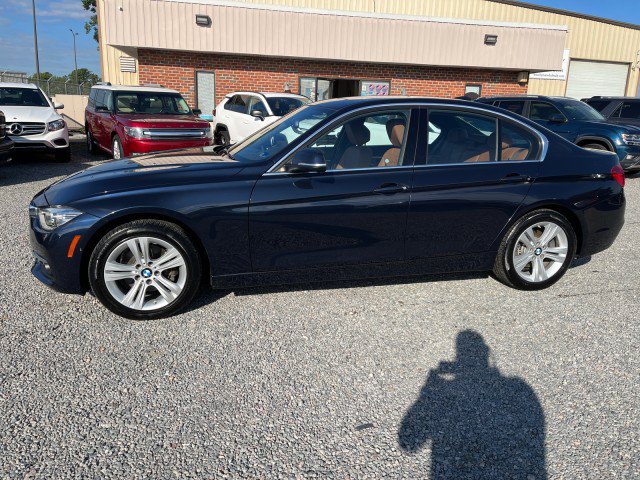 Used 2017 BMW 330i xDrive Sedan AWD/4WD image 1