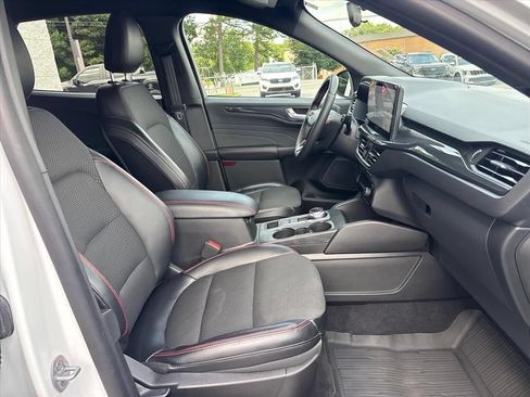 Used 2023 Ford Escape ST-Line w/ Tech Pack #1 AWD/4WD image 12