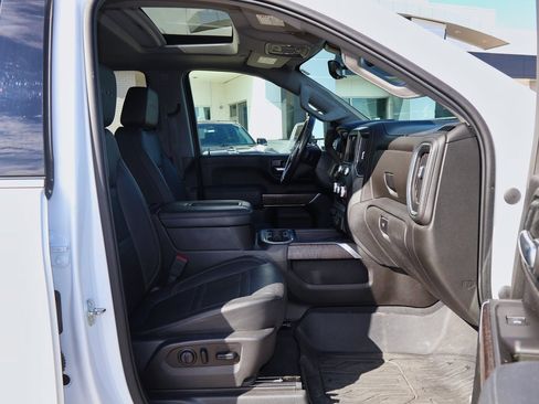 Used 2021 GMC Sierra 3500 Denali w/ Denali Ultimate Package image 31