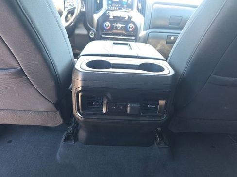 Used 2022 Chevrolet Silverado 1500 LT Trail Boss w/ Convenience Package II AWD/4WD image 31