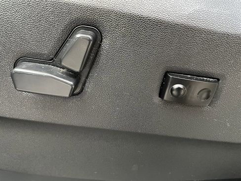 Used 2016 Dodge Grand Caravan SE w/ Quick Order Package 29E SE image 31