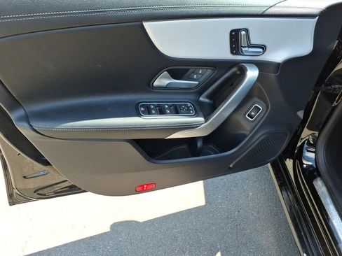 Used 2025 Mercedes-Benz CLA 250 4MATIC image 11