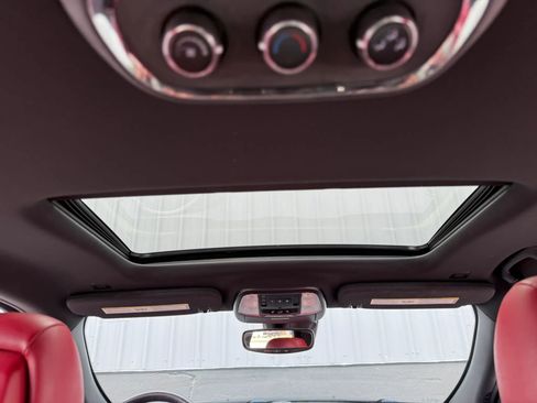 Used 2018 Dodge Durango R/T w/ Technology Group image 15