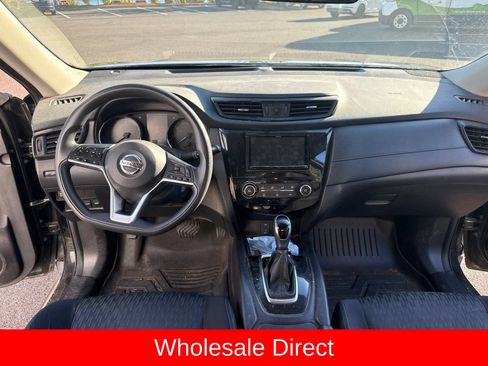 Used 2017 Nissan Rogue S AWD/4WD image 7