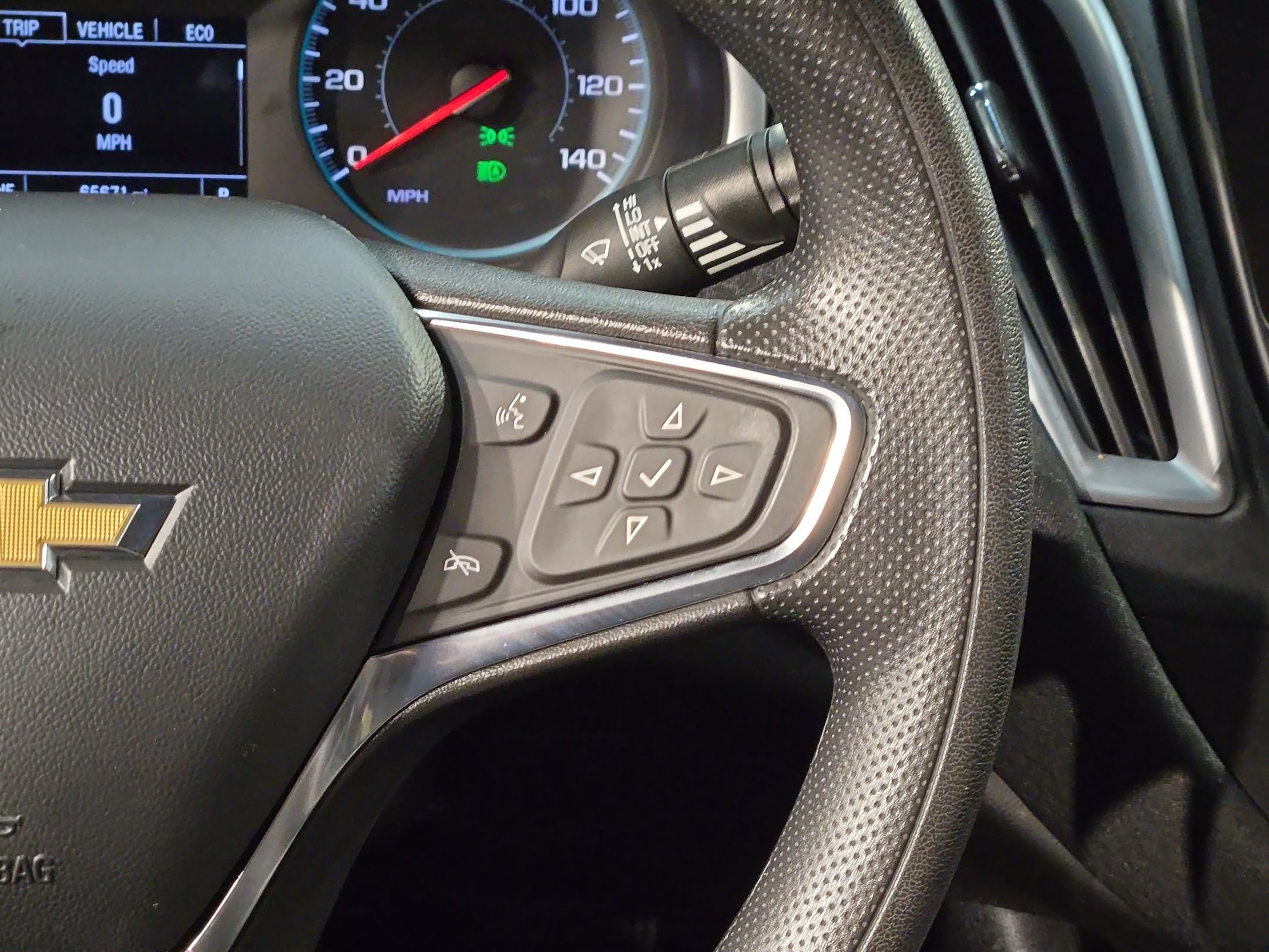 Used 2024 Chevrolet Malibu LT FWD image 23